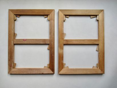 null Set of two fir wood picture frames and beech wood keys

New condition, never...