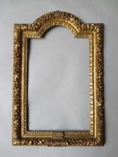 null Carved oak frame, partly gilded and decorated with acanthus leaves, laurel leaves...