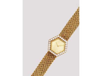 Montre bracelet de dame en or jaune, la montre...