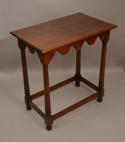 null Small table in natural wood, belt with festoons, struts connecting the four...