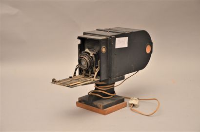 null Camera, photographic accessory. Camera Ihagee H. Ernemann (Akt. Ges Dresden)...