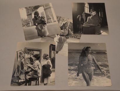 Nina LEENE (1909-1995). Visite d'un musée...