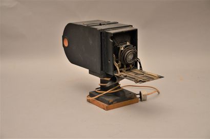 null Camera, photographic accessory. Camera Ihagee H. Ernemann (Akt. Ges Dresden)...