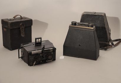 null Photographic camera. Set of two stereoscopic cameras. Stereo camera Jumelle...