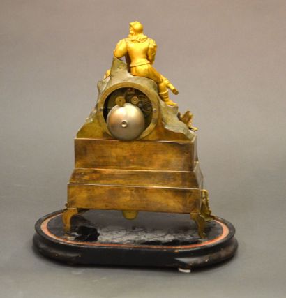 null Pendule "Troubadour", bronze doré XIXème