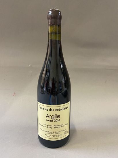 null 9 bouteilles : ARBOIS Domaine du Pélican 2018 Marquis d'Angerville rouge