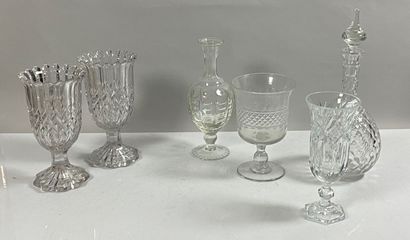 Lot of four vases on foot in crystal, two...