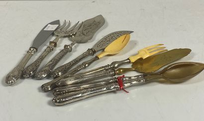 Lot including, serving cutlery, handles in...