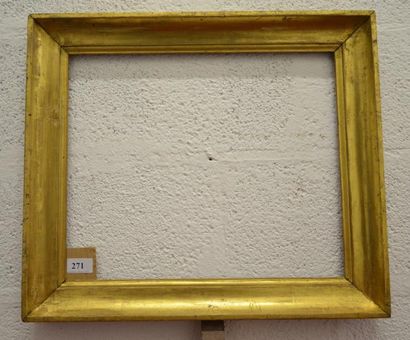 null Gorge en bois mouluré et doré Italie, fin du XVIIIème siècle 33,8 x 40,8 cm...