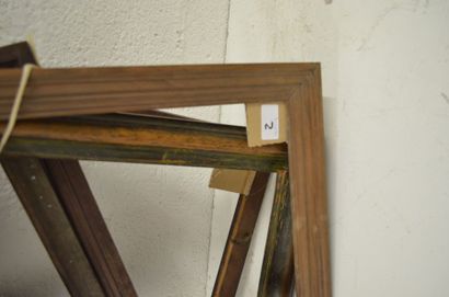 null Lot de cinq cadres en bois mouluré XIXème et XXème siècle 21,8 x 31 cm - Profil:...