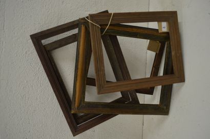 null Lot de cinq cadres en bois mouluré XIXème et XXème siècle 21,8 x 31 cm - Profil:...