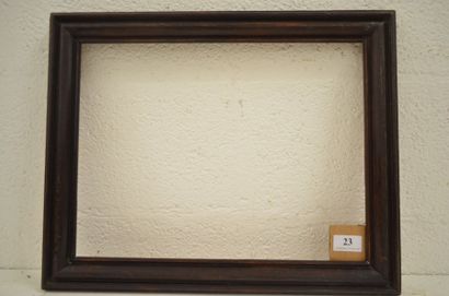 null Cadre en bois mouluré et teinté Début du XIXème siècle 29,5 x 39 cm - Profil:...