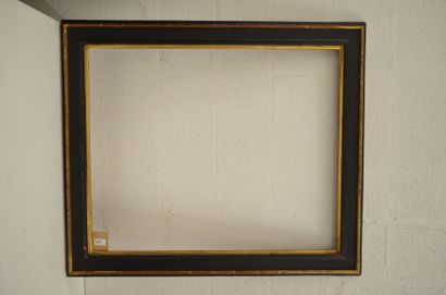 null Cadre à cassetta en bois mouluré noir et or Italie, XIXème siècle 67,4 x 82,3...