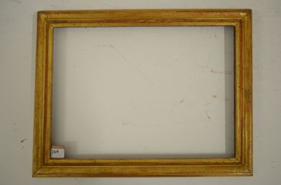 null Cadre en bois mouluré et doré Italie, XVIIIème siècle 33,3 x 46,1 cm - Profil:...