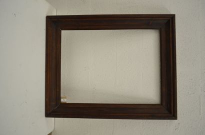 null Cadre en bois mouluré et teinté XIXème siècle 53,8 x 72,5 cm - Profil:10,2 cm...