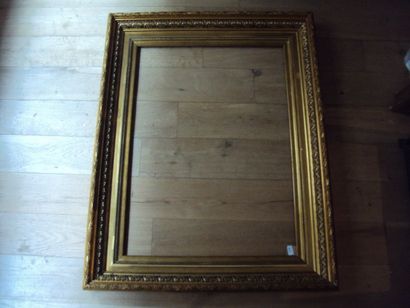 null Cadre en bois et stuc doré dit Barbizon Epoque Napoléon III 71 x 98,5 cm - Profil:...