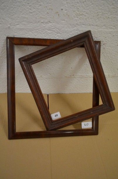 null Baguette en bois mouluré XIXème siècle 18,7 x 21,0 - Profil: 3,7 cm Baguette...