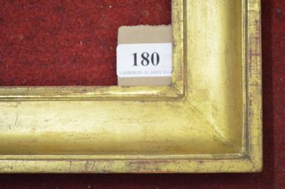 null Gorge en bois mouluré et doré. Début du XIXème siècle. 19,1 x 24,4 cm - Profil:...