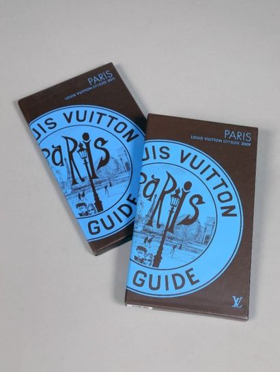 LOUIS VUITTON City Guide Lot de deux City Guide Paris année 2009 et 2011. Très bon...