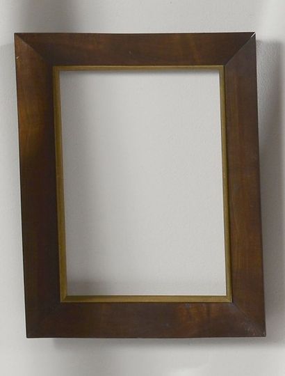 null Cadre en bois mouluré, vue dorée Début du XXème siècle 20,9 x 14,6 cm - Profil:...