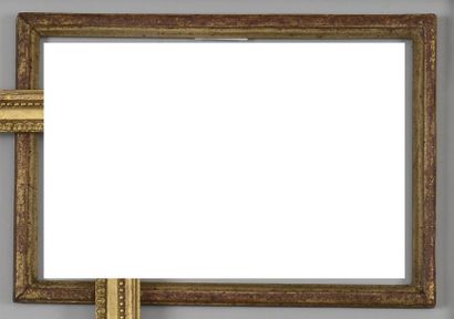 null Baguette en bois mouluré et anciennement doré Epoque Louis XVI 26,5 x 17,5 cm...
