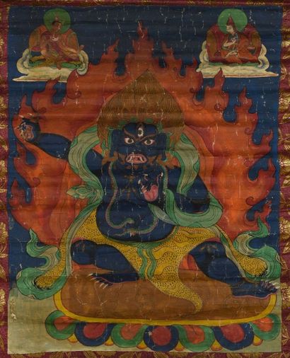 null THANGKA représentant Mahakala entouré de deux moines. Tibet, XXème siècle. (nombreuses...