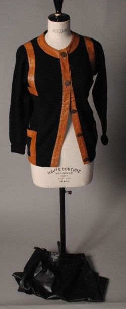 Yves SAINT LAURENT rive gauche, Roberta di CAMERINO Lot composé d'une jupe en cuir...