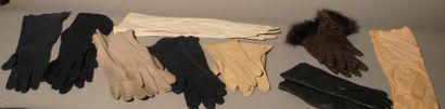 Christian DIOR, EDELWEISS, Anonyme 
Lot composé de neuf paires de gants en cuir et...