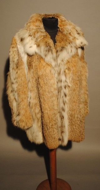 RAD circa 1970 
7/8e En Lynx Rufus du Montana, col cranté, simple boutonnage à deux...