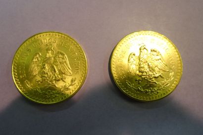 null Deux pièces de 50 pesos en or (1821-1947). Poids: 83.3 g