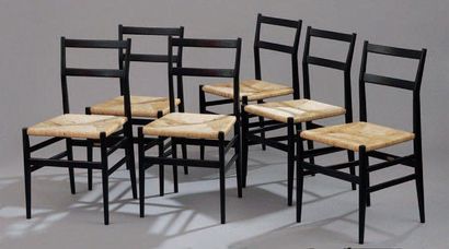 Gio PONTI (1891 - 1979) Cassina Editeur. Suite de 6 chaises modèle superleggera en...