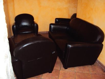 1 canapé club cuir marron
3 fauteuils club...