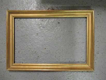 null Baguette en pin mouluré, doré à profil de gorge.
Epoque XIXe s.
40 x 63 cm-...