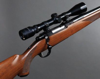 null Carabine à verrou de marque RUGER modèle M77 n° 773-28812 - Calibre 22/250 -...