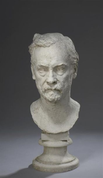 null Copie en résine patinée du buste de Pasteur monté sur piedouche d'après l'oeuvre...