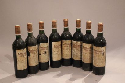 null 8 bouteilles CHÂTEAU BEAUSITE 1990 Saint Estèphe (étiq abîmées)