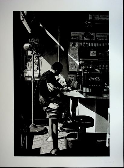 Louis STETTNER (1922-2016) 
Diner, 14th Street 1951 Black and white silver print




Dry...