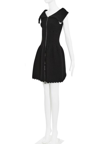 ALAÏA Azzedine Alaïa puckered wool blend dress,

An Azzedine Alaïa puckered wool...