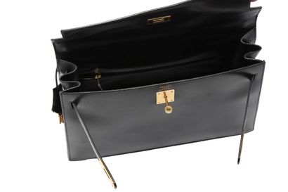 HERMES A black box calf leather Kelly 35 bag, Hermès, 1995,

An Hermès black box...