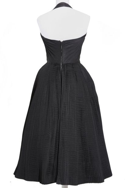 Nina RICCI A Nina Ricci black silk faille dress, 1948-49

A Nina Ricci black silk...