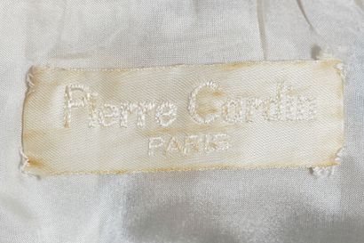 CARDIN Un corsage à paillettes Pierre Cardin, années 1990,

A Pierre Cardin sequinned...