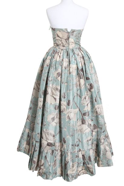 Maggy ROUFF A mottled taffeta ball gown, made by Maggy Rouff from a Ducharne silk...