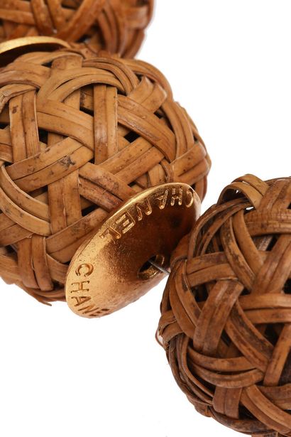 CHANEL 
A rare Chanel cherrywood basket-weave bauble necklace, 1999,





A rare...