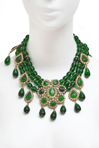 CHANEL An important Chanel emerald-green demi-parure, 1985,

An important Chanel...