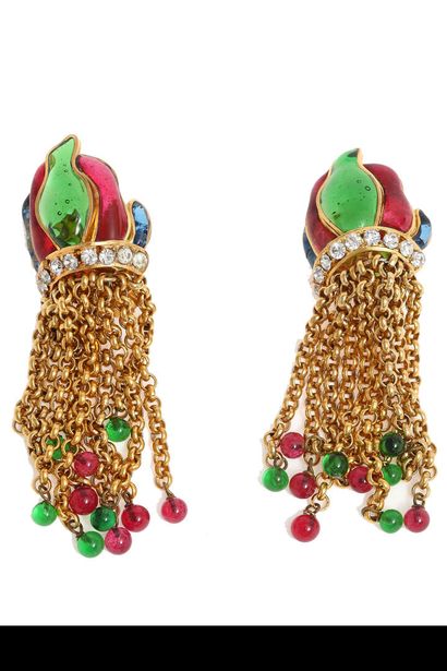 CHANEL A pair of Chanel pate de verre 'flame' earrings with gilt chain bangs, 1970s

A...
