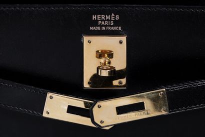 HERMES Un sac Kelly 35 en box noir, Hermès, 1995,

An Hermès black box calf leather...