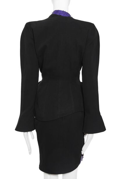 MUGLER A good Thierry Mugler black wool suit, 'Hiver Buick' collection, Autumn-Winter...