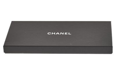 CHANEL Une demi-parure de Chanel, moderne

A Chanel demi-parure , modern

signed,...