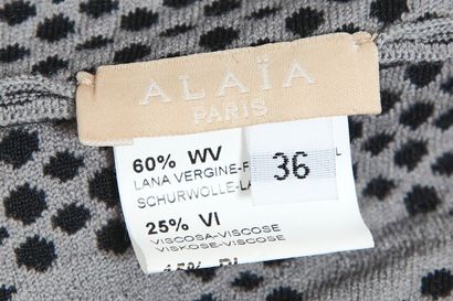 ALAÏA Une robe Azzedine Alaia en laine à pois noirs et blancs, moderne,

An Azzedine...