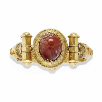 null Bracelet en cornaline et or, XIXe siècle



En or jaune 18K (750) à décor de...